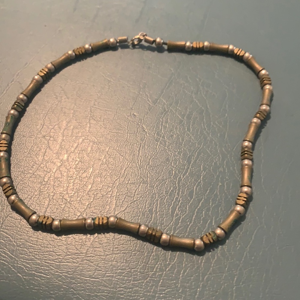 Metal necklace